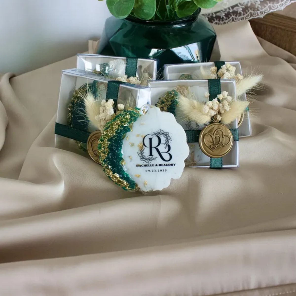 Resin Art Design For Wedding - Gepersonaliseerde bruiloft epoxy magneet gunst, smaragdgroene