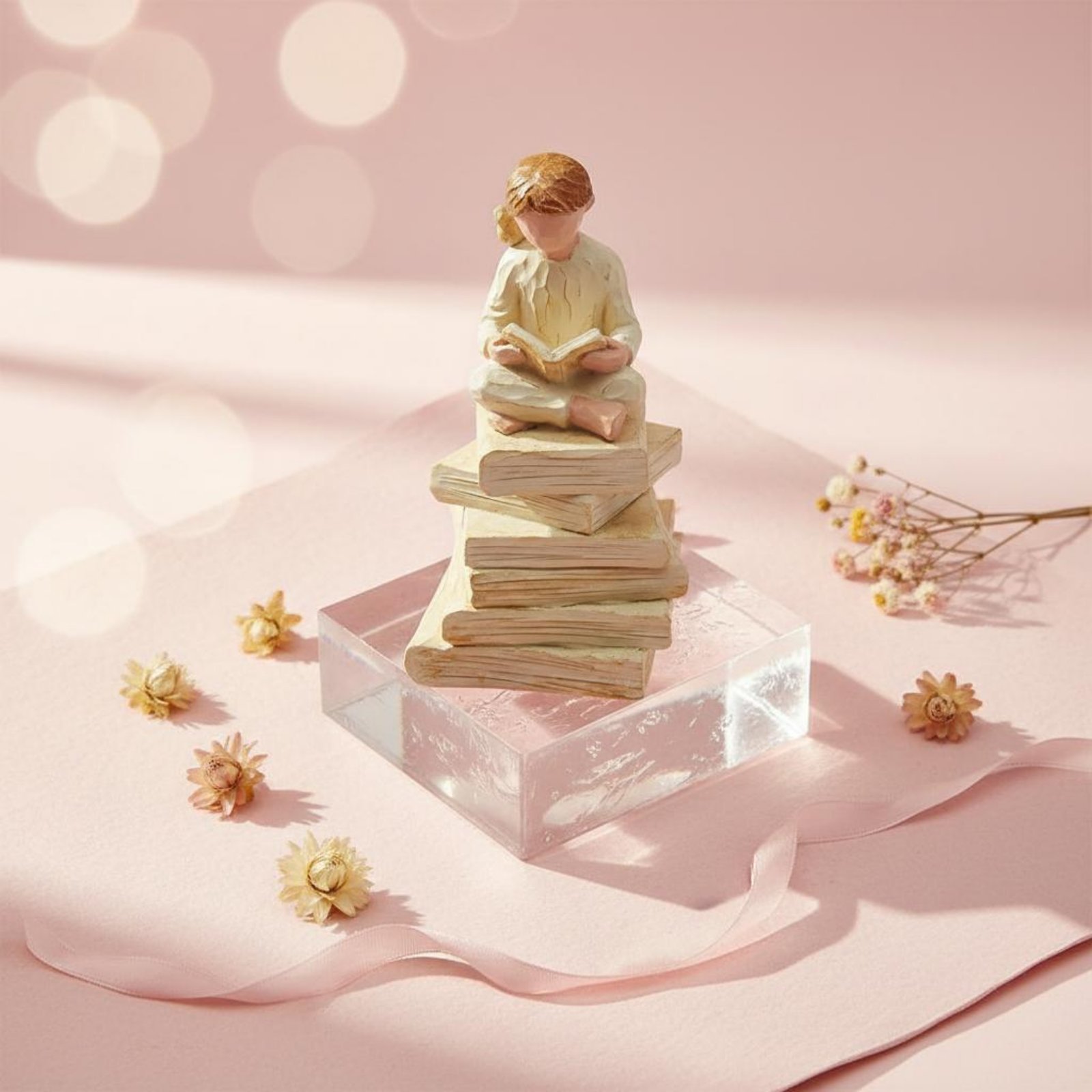 Meisje op boeken standbeeld ku - Resin Art Book recensie en prijs